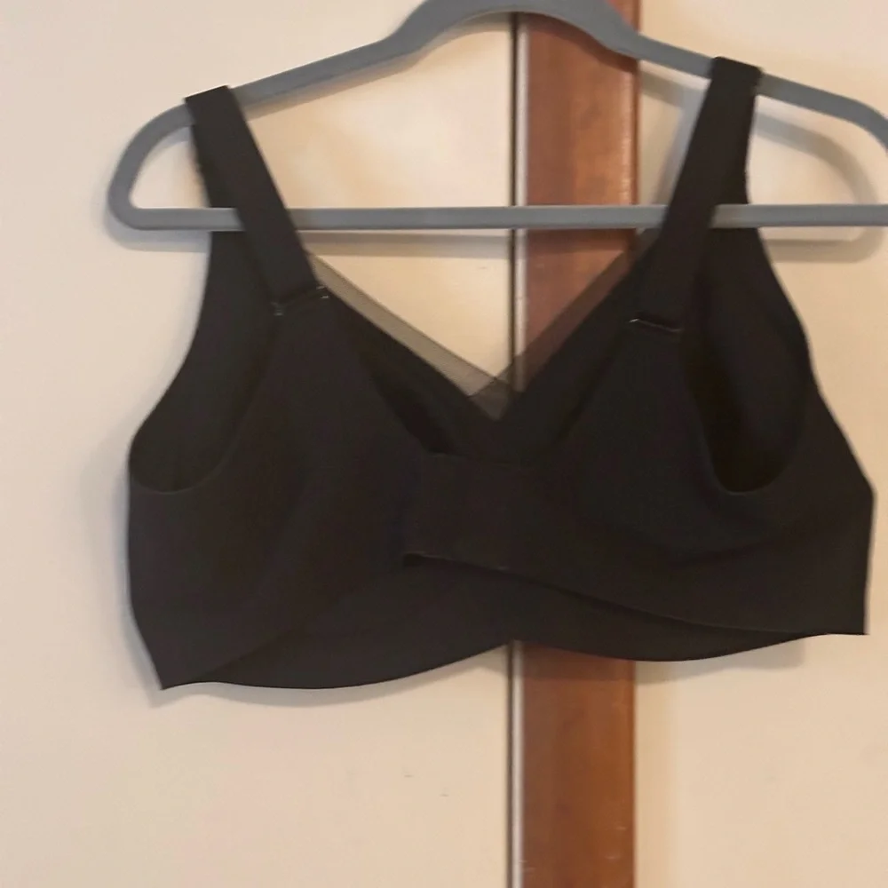 Sleek Black Women's Bra - Picture 10 of 11